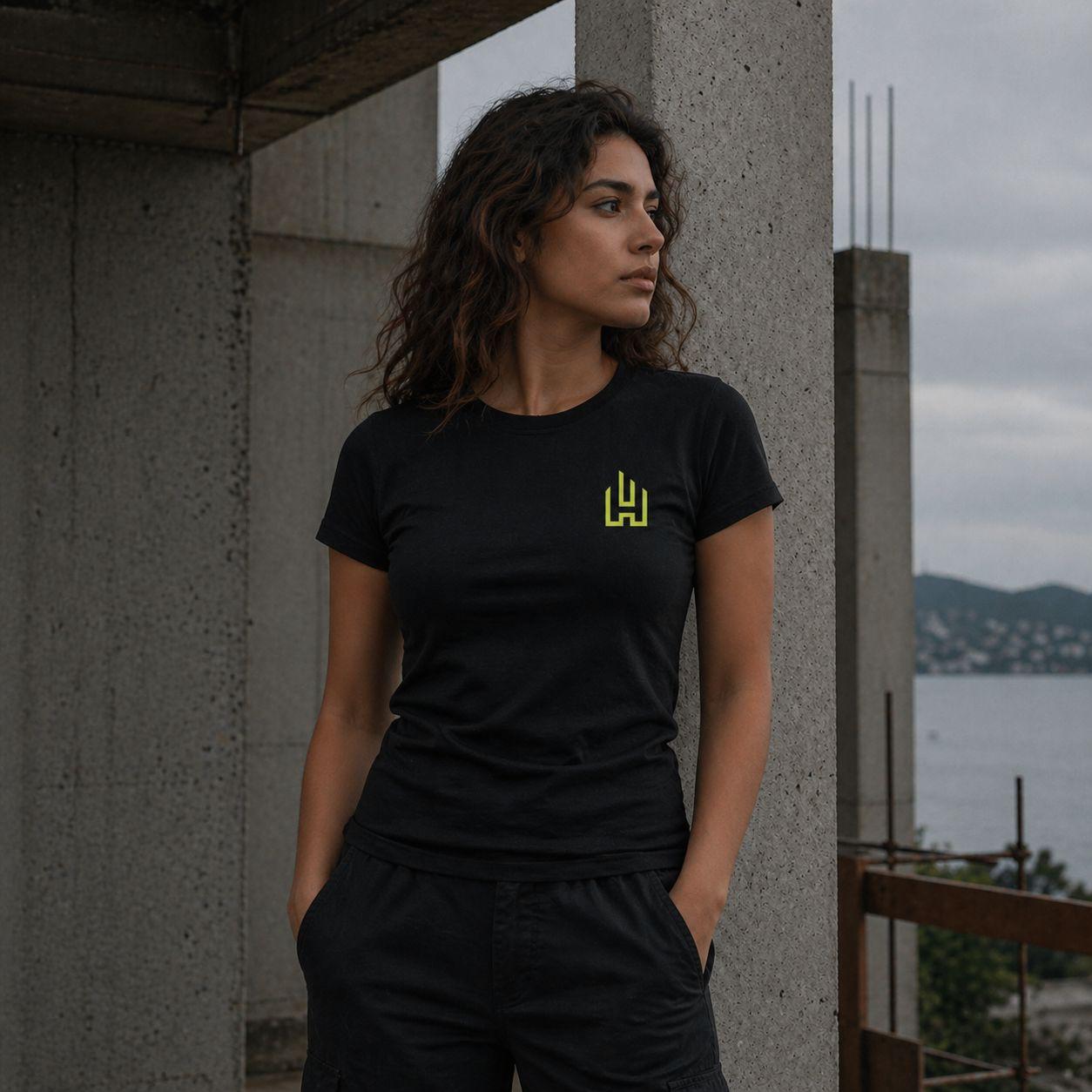 Camiseta feminina preta · frente